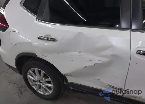 2018 Nissan Rogue Sv z USA, uszkodzony, nr VIN KNMAT2MV1JP563192